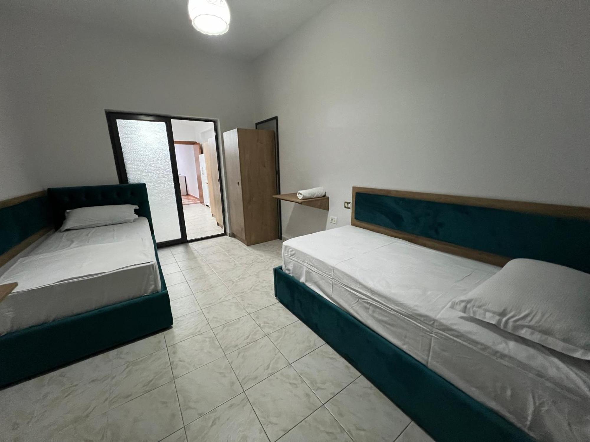 Sisterhood Hostel-Female Only Tirana Exterior photo