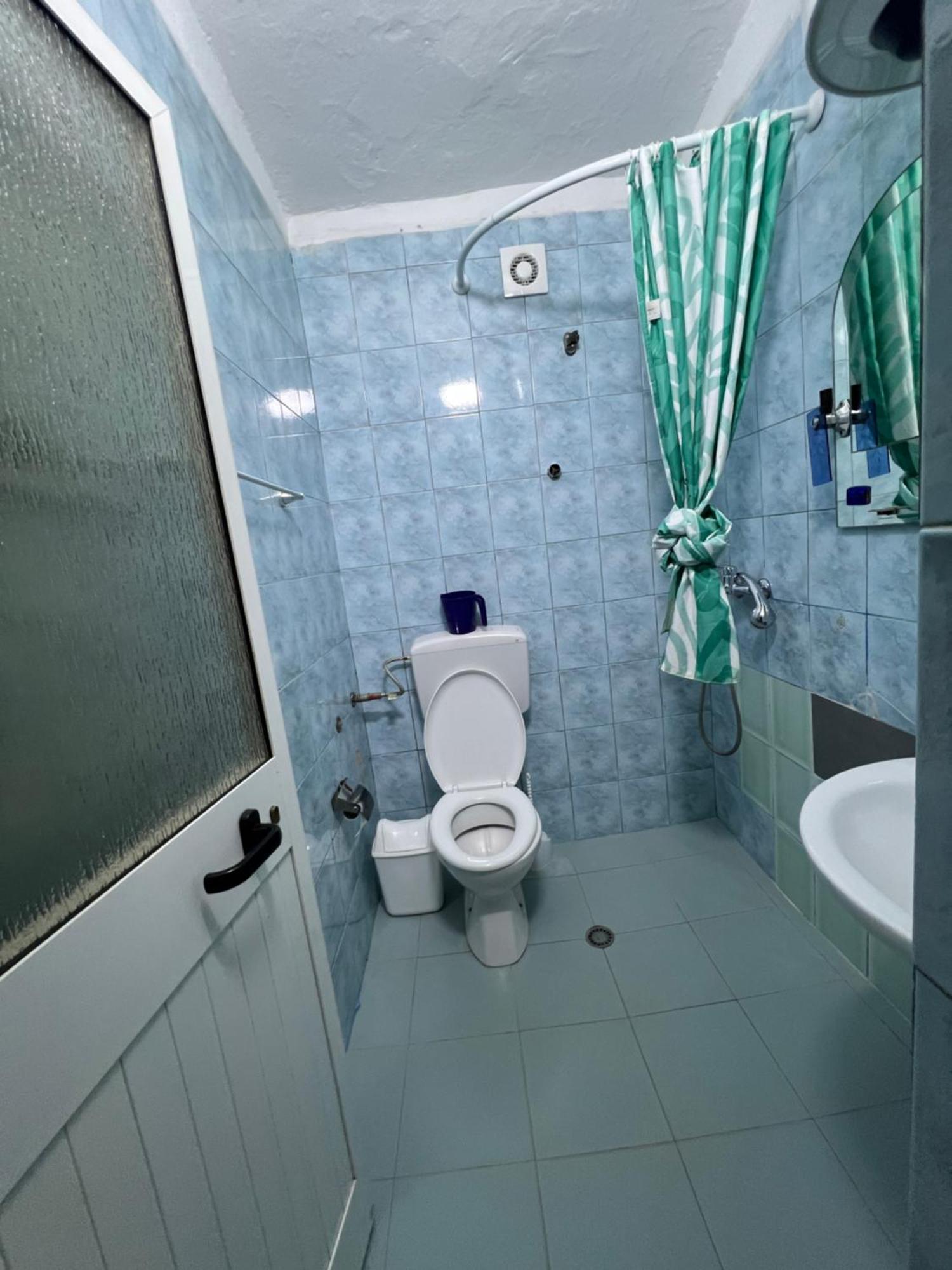 Sisterhood Hostel-Female Only Tirana Exterior photo